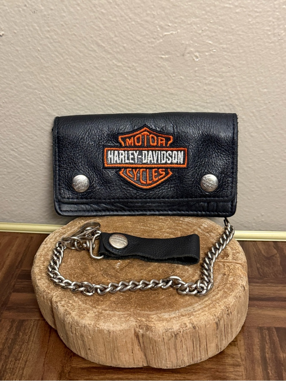 Vintage Harley-Davidson Men's Bar & Shield Logo Leather Trucker Wallet w/ Chain